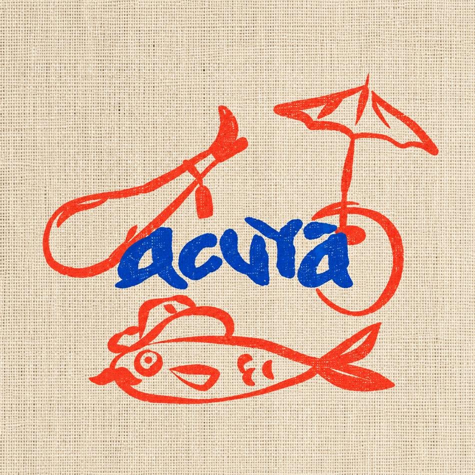Logotipo Acuyá bordado en rojo sobre lino, con la sardina y la aceituna